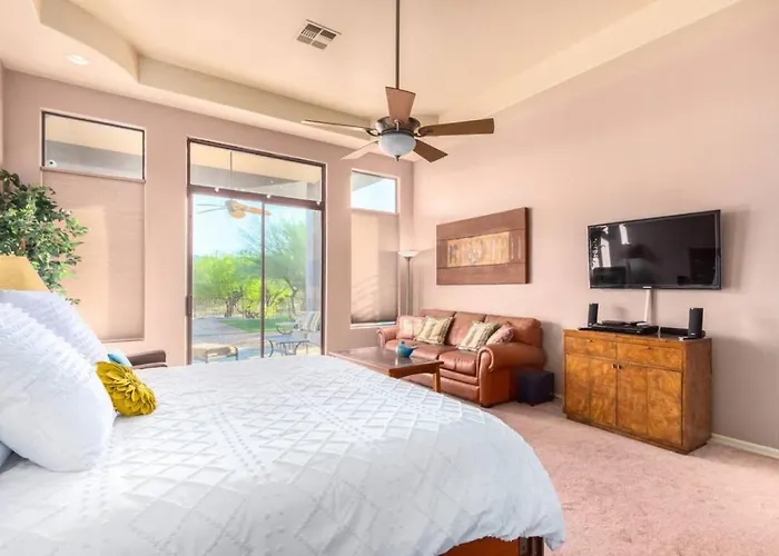 Desert Tranquility 4 Bedroom With Heated Pool *