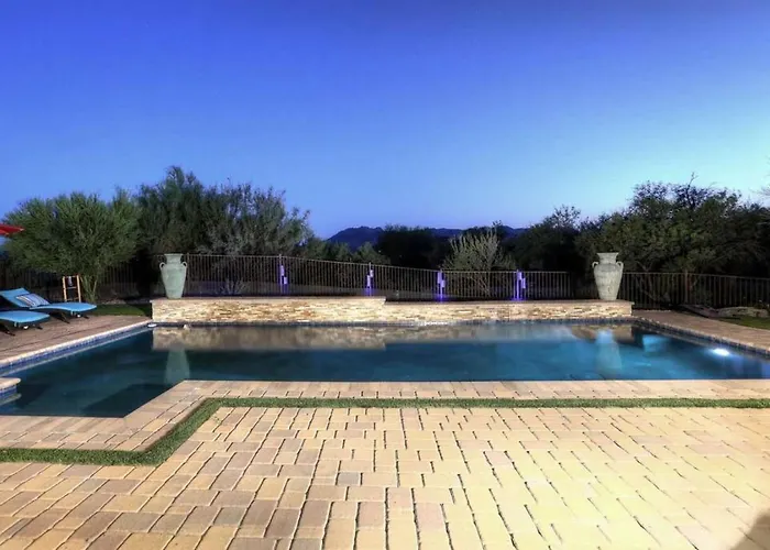 Desert Tranquility 4 Bedroom With Heated Pool Scottsdale